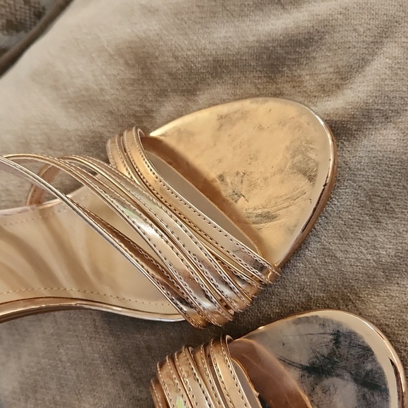 ✨️ Gorgeous Forever 21 high heels ✨️ - Picture 3 of 14